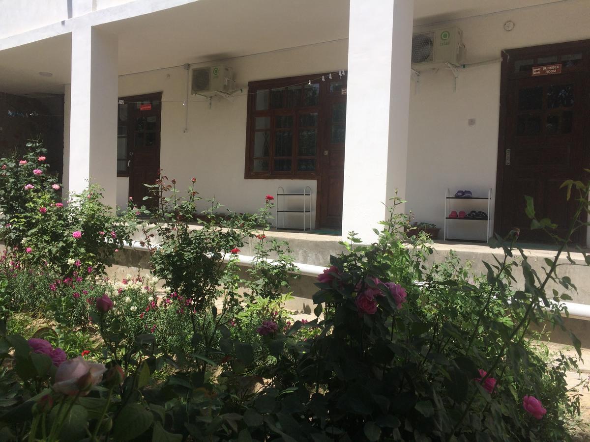 Panjakent Salom Hostel מראה חיצוני תמונה