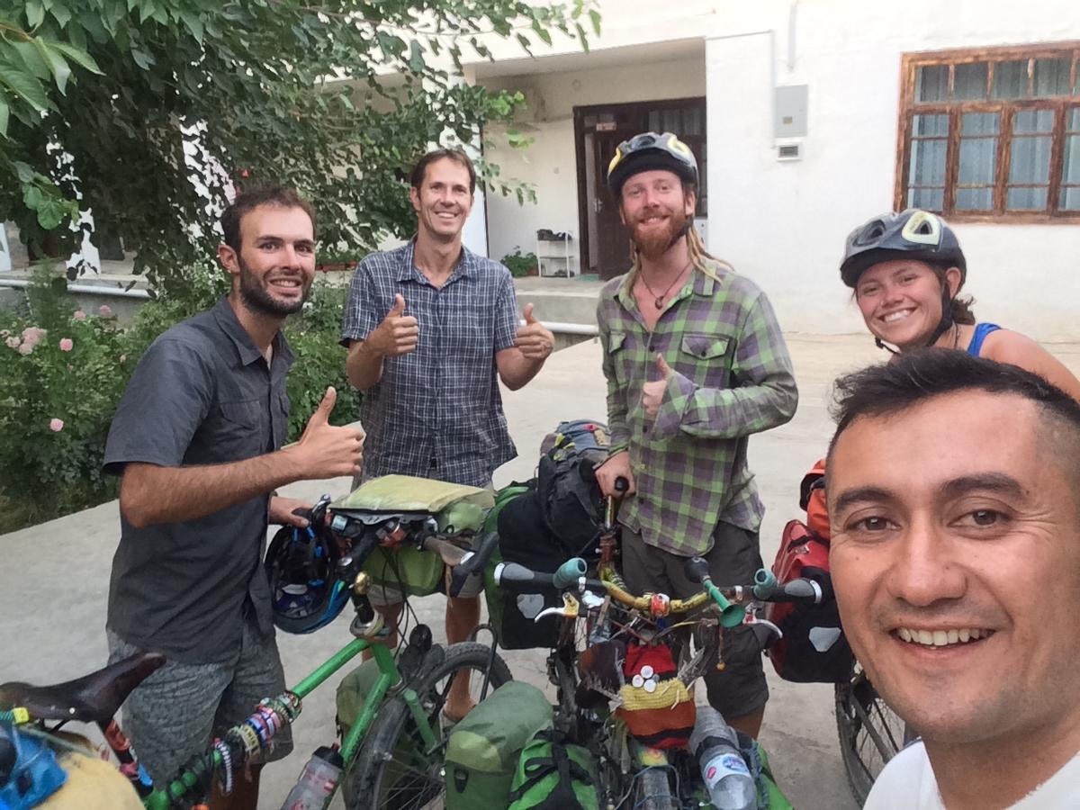 Panjakent Salom Hostel מראה חיצוני תמונה