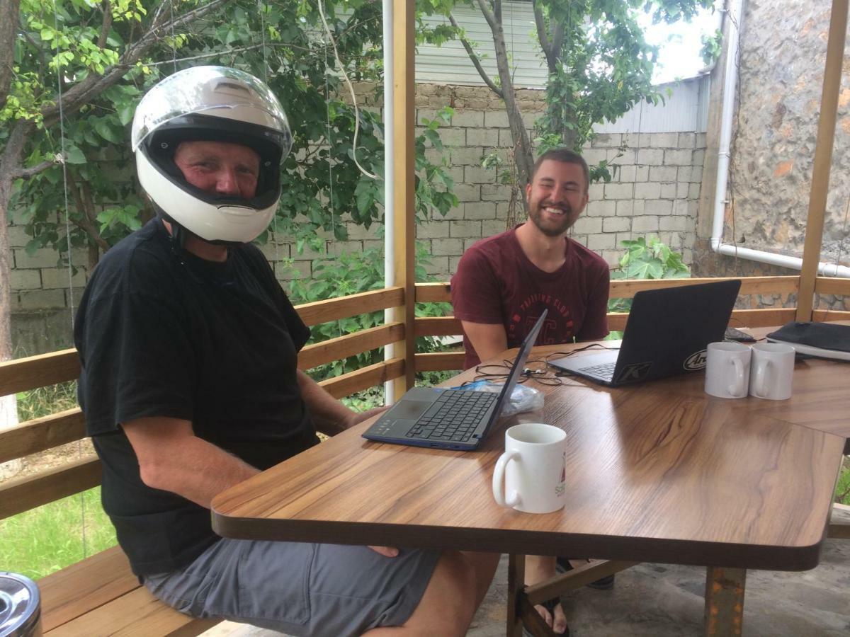 Panjakent Salom Hostel מראה חיצוני תמונה